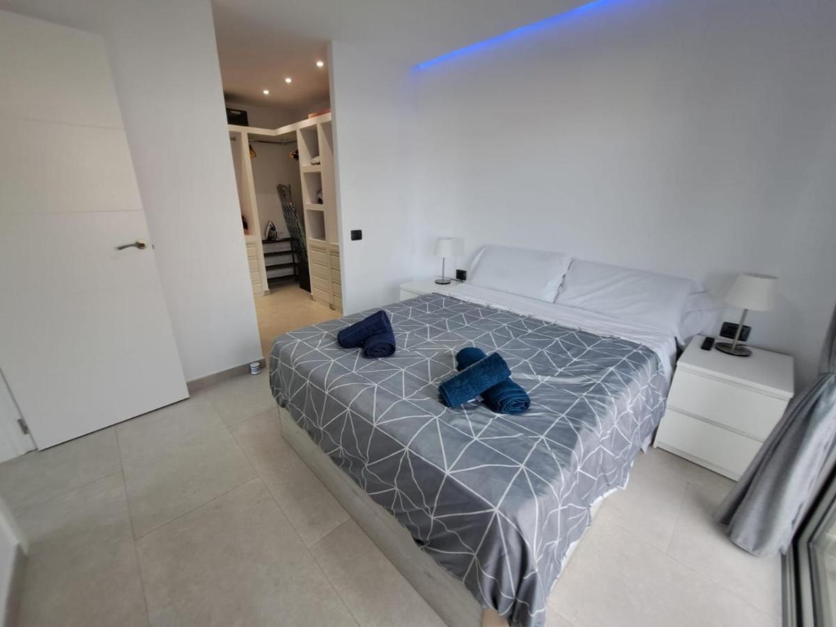 Newly Reformed 2 Bedroom Apartment In The Center Of Los Cristianos Los Cristianos  Exterior foto