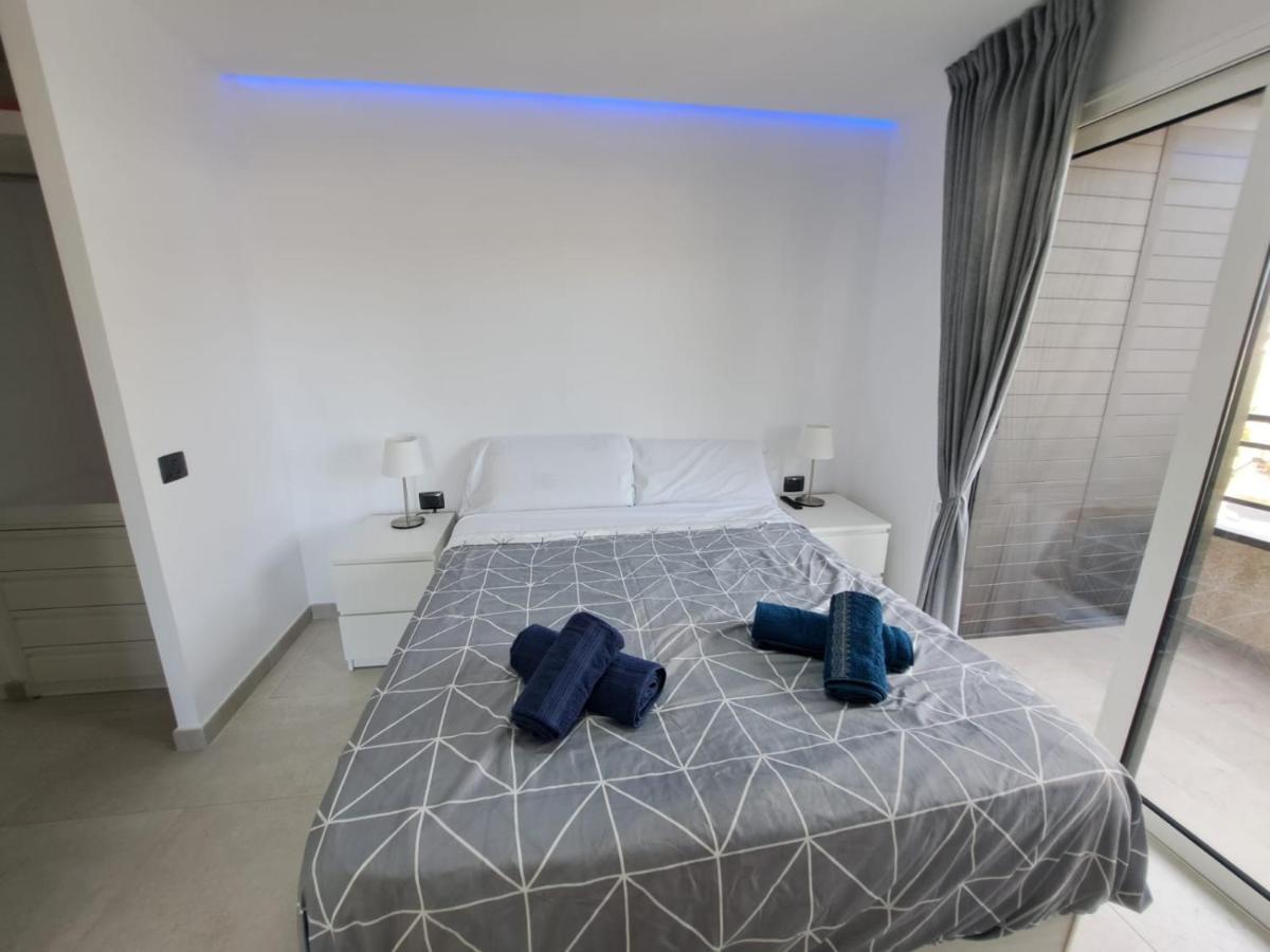 Newly Reformed 2 Bedroom Apartment In The Center Of Los Cristianos Los Cristianos  Exterior foto
